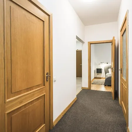 Apartment Bearsleys Archers