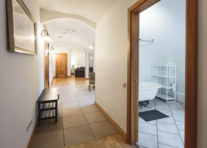 Apartment Bearsleys Archers