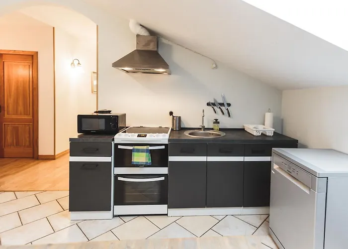 Apartment Bearsleys Archers *