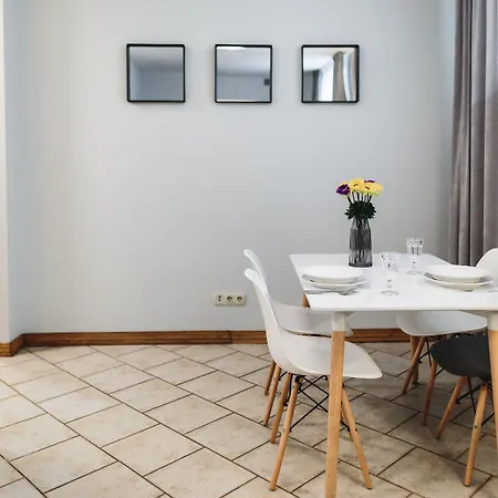 Apartment Bearsleys Archers *